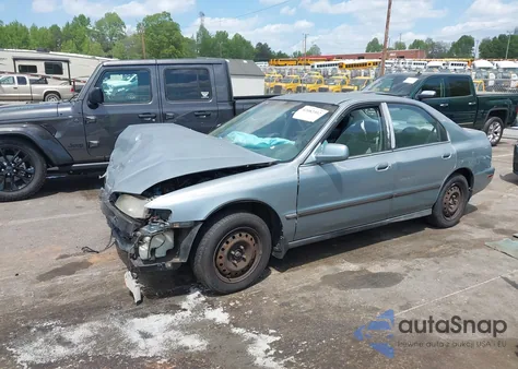 1996 Honda Accord Lx/Ex z USA, uszkodzony, nr VIN 1HGCD5534TA145656
